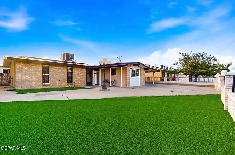 953 Mallett Street, El Paso, TX 79907 - #2