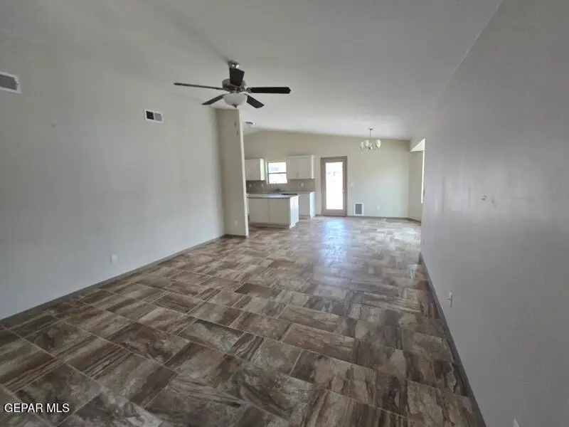 13833 Flora Vista Avenue, Horizon City, TX 79928 - #2