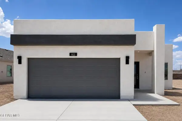 922 Andrew Arroyos Drive, Socorro, TX 79927