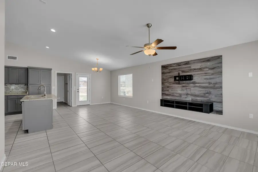2865 Maria Casas Street, El Paso, TX 79938 - #3