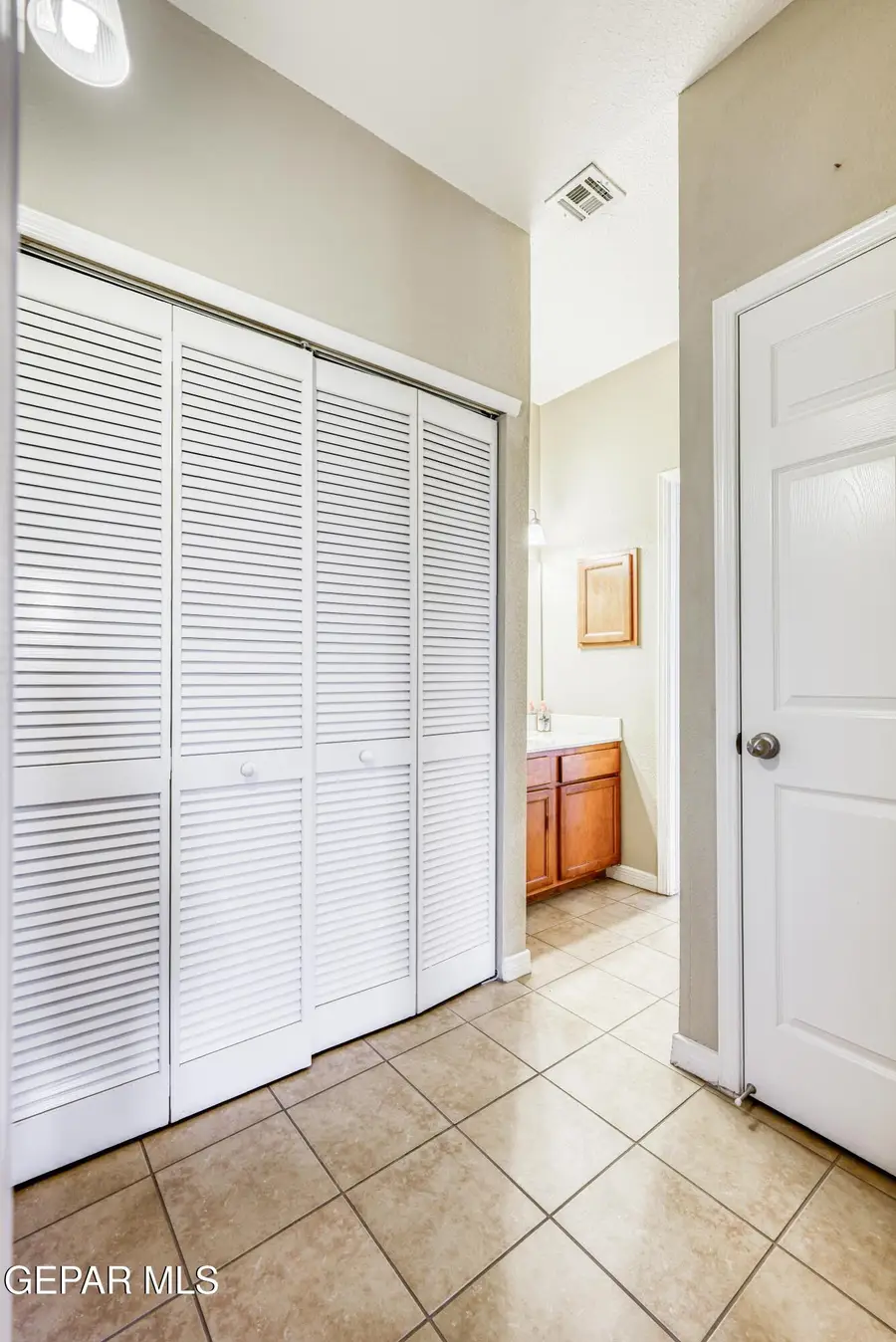 3150 N Yarbrough Drive #E13, El Paso, TX 79925 - #3