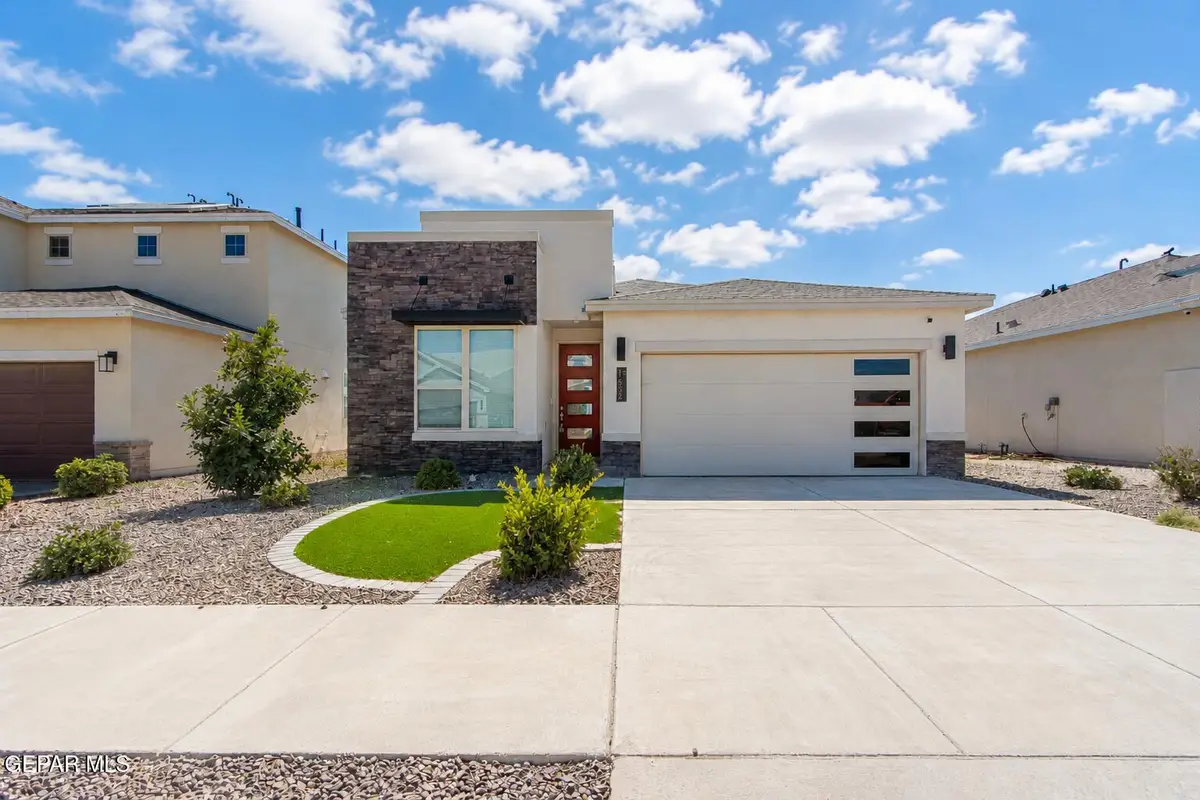 1632 Sam Dominguez, El Paso, TX 79928 - #1