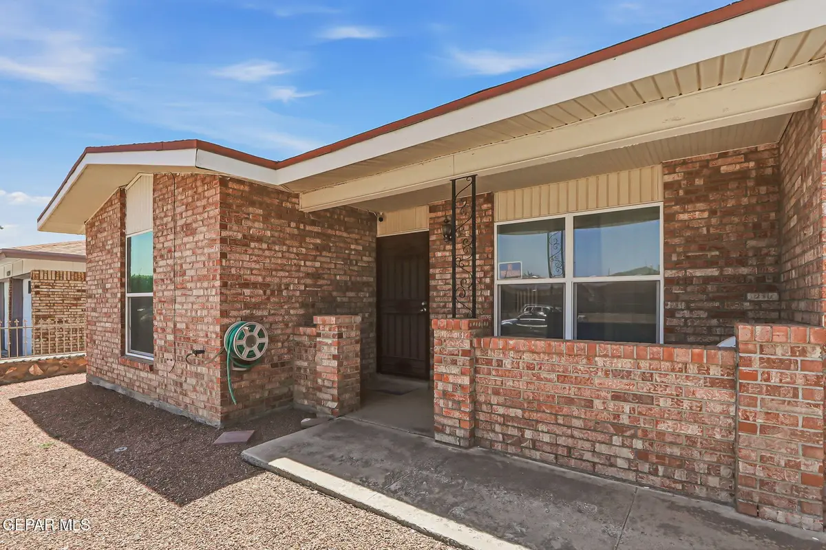 5760 Longview Drive, El Paso, TX 79924 - #1