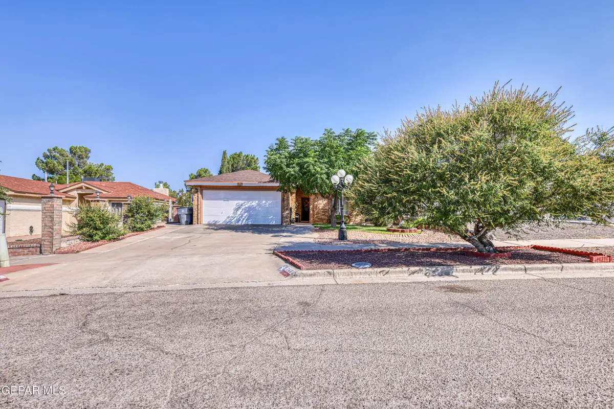 743 Moffat Lane, El Paso, TX 79912 - #1