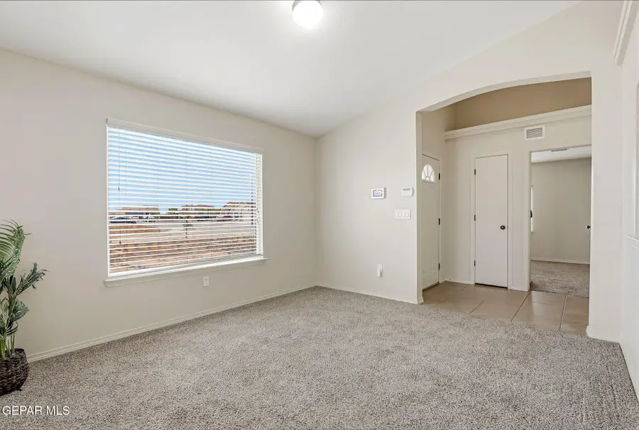 832 Nena Shapleigh, Socorro, TX 79927 - #3