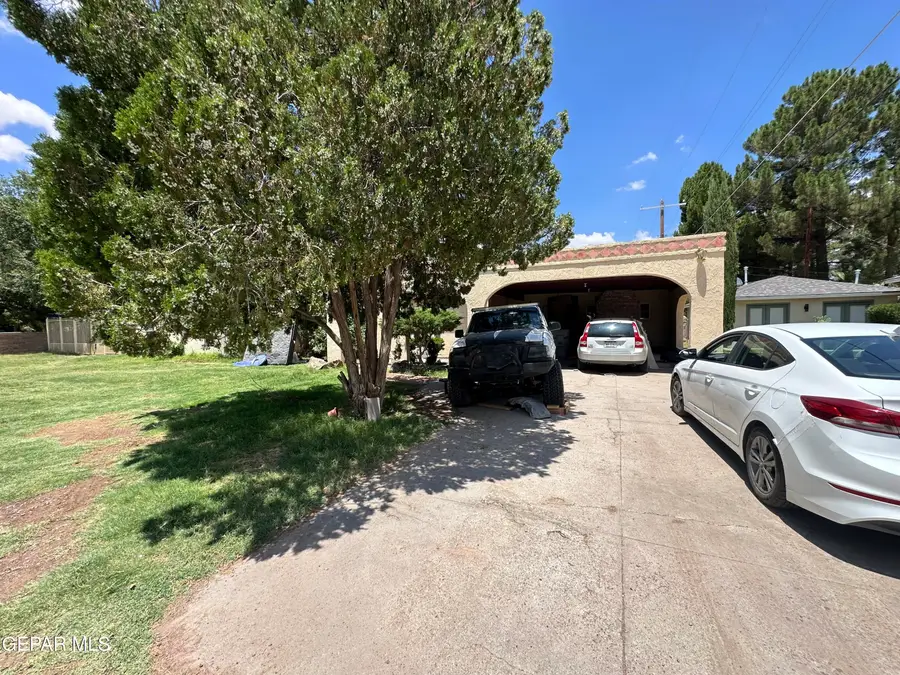215 Hermosa Lane, El Paso, TX 79922 - #3
