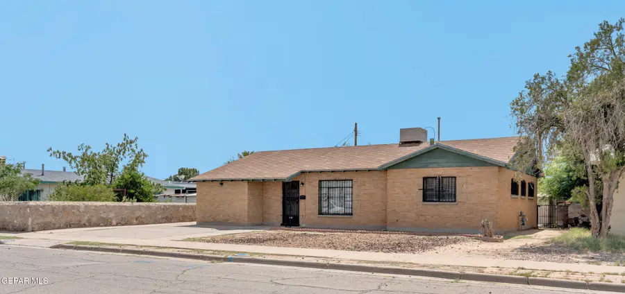 261 S Maryland Street, El Paso, TX 79905 - #3