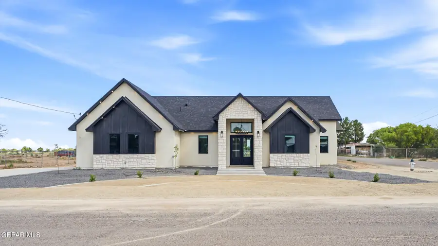 250 Flor Del Sur, Socorro, TX 79927 - #2