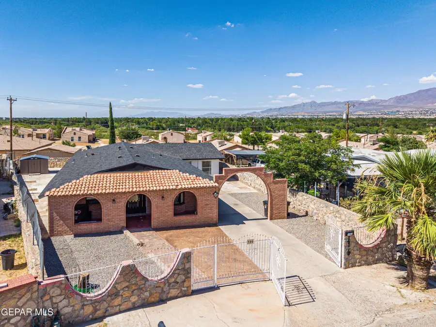 196 Aspen Drive, Sunland Park, NM 88063 - #3