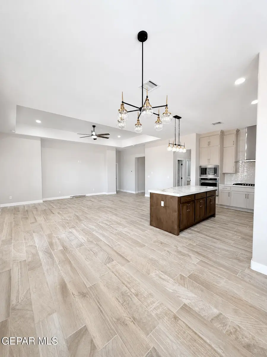 1807 Espy Gamboa Drive, El Paso, TX 79928 - #3