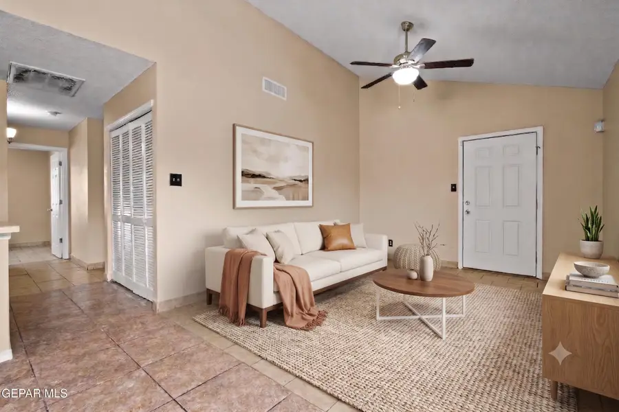 513 Cactus Crossing Drive, Horizon City, TX 79928 - #2