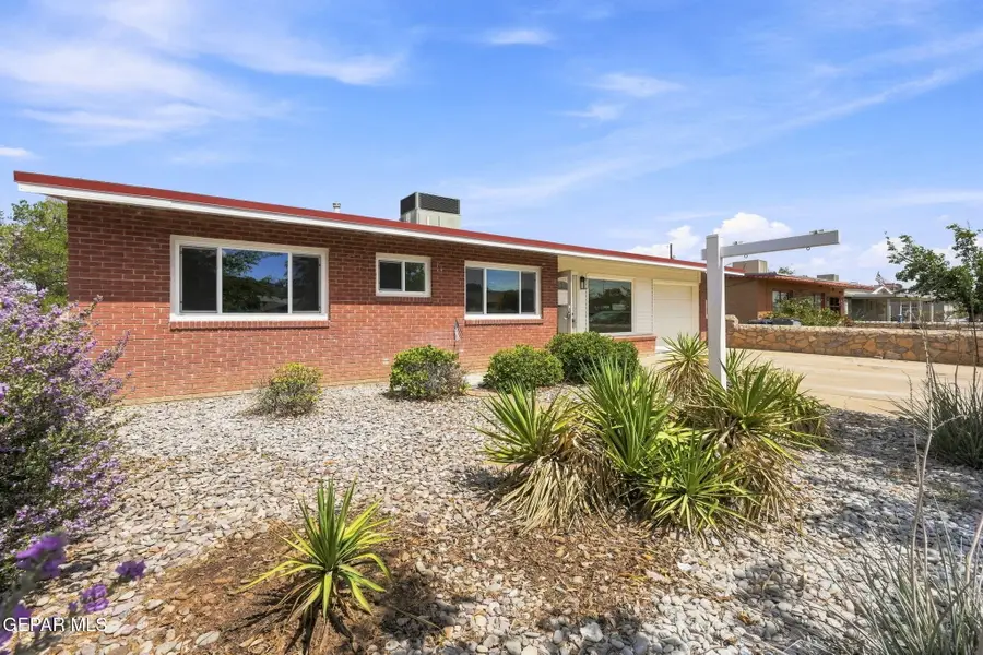 8936 Mount Delano Drive, El Paso, TX 79904 - #2