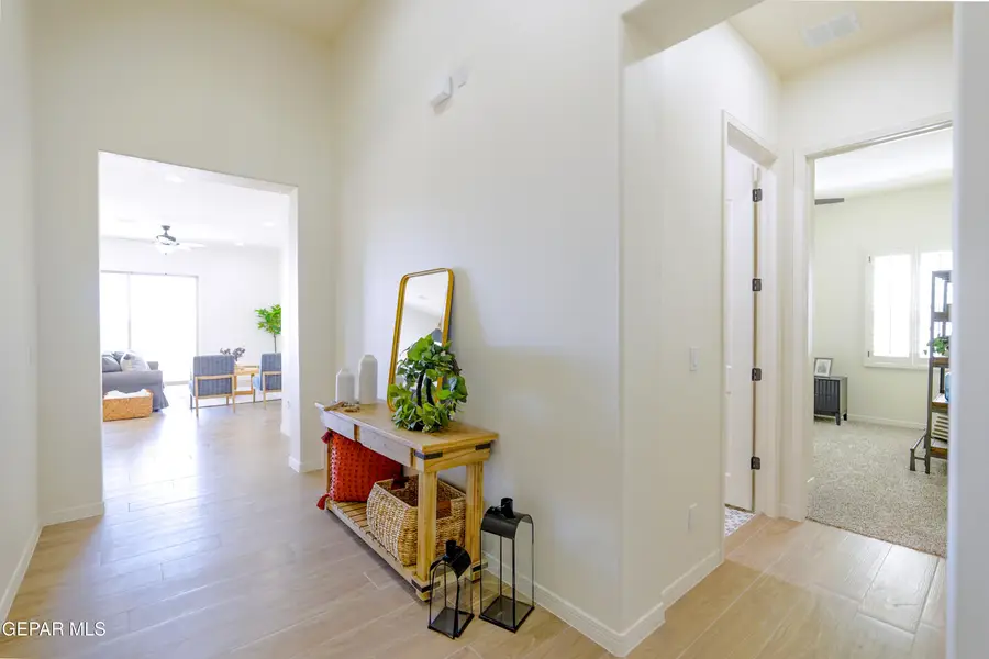 353 Playa Vista Street, Horizon City, TX 79928 - #2