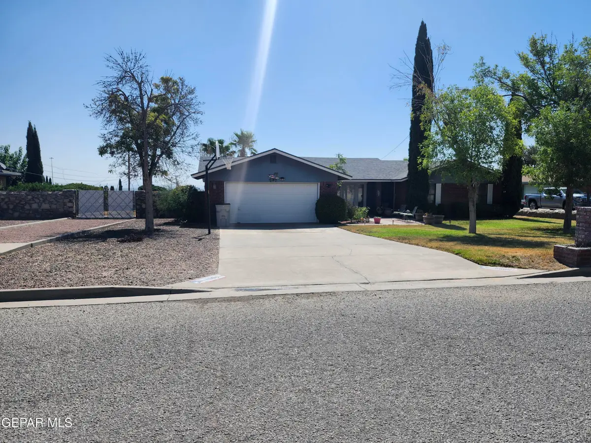 8608 Leo Street, El Paso, TX 79904 - #1