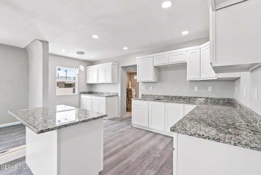 201 Wooldridge Drive, El Paso, TX 79915 - #2