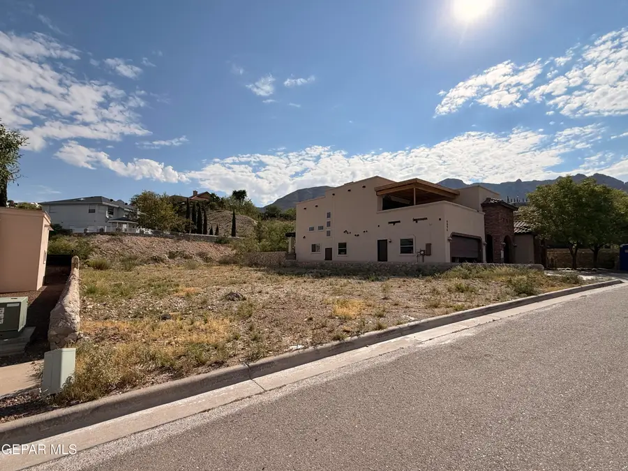 5849 Sundale Road, El Paso, TX 79912 - #2