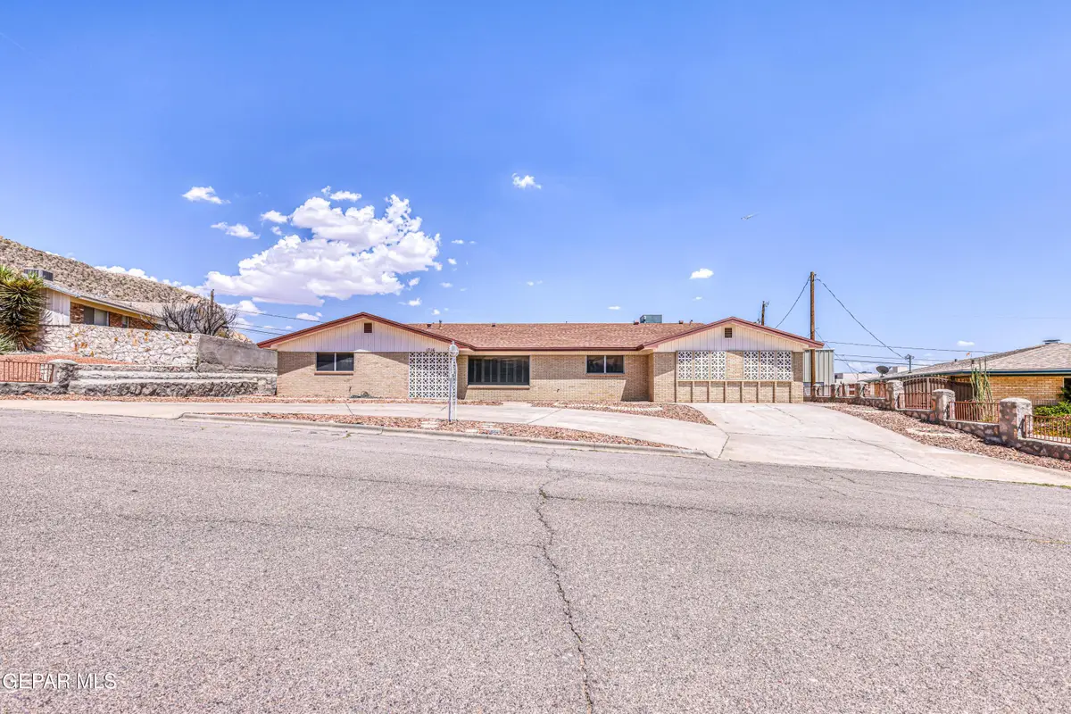 1716 Lazy, El Paso, TX 79902 - #1