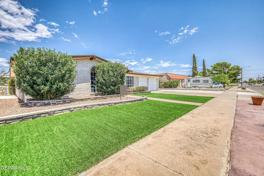 10623 Quezada Avenue, El Paso, TX 79935 - #2