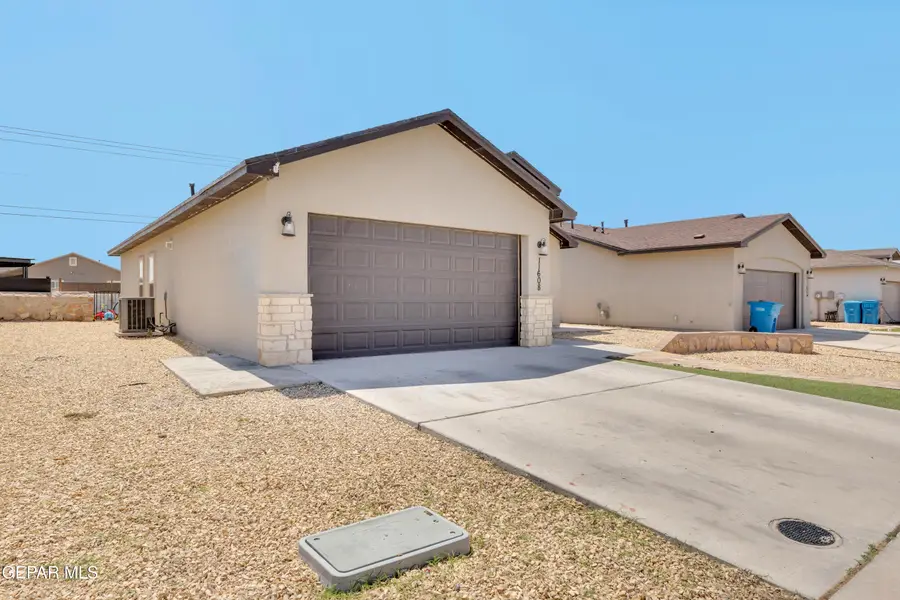 11608 Flor Achillea Drive, Socorro, TX 79927 - #3