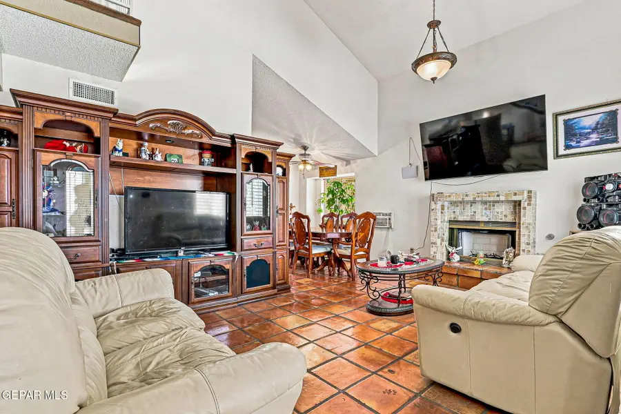 11728 John Polley Circle, El Paso, TX 79936 - #3