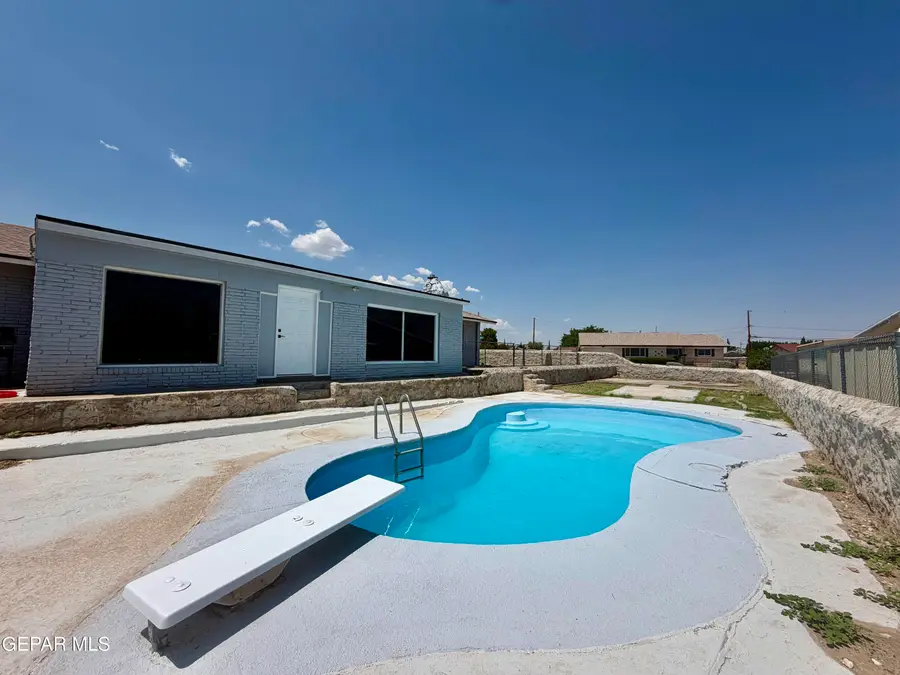 10220 Bon Aire Drive, El Paso, TX 79924 - #2