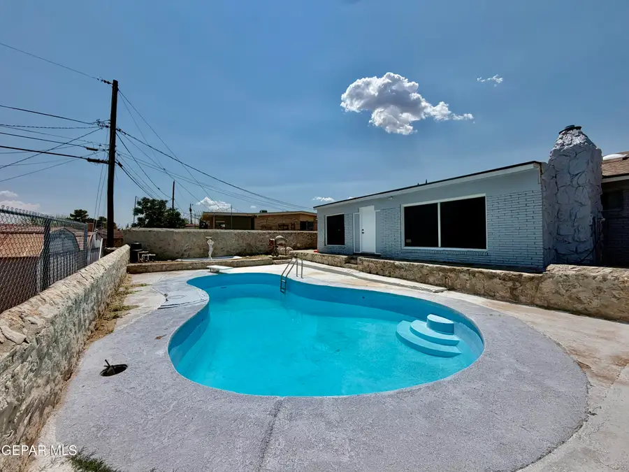 10220 Bon Aire Drive, El Paso, TX 79924 - #3
