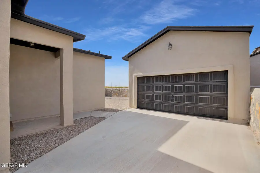 14301 Chris Zingo Lane, Horizon City, TX 79928 - #3