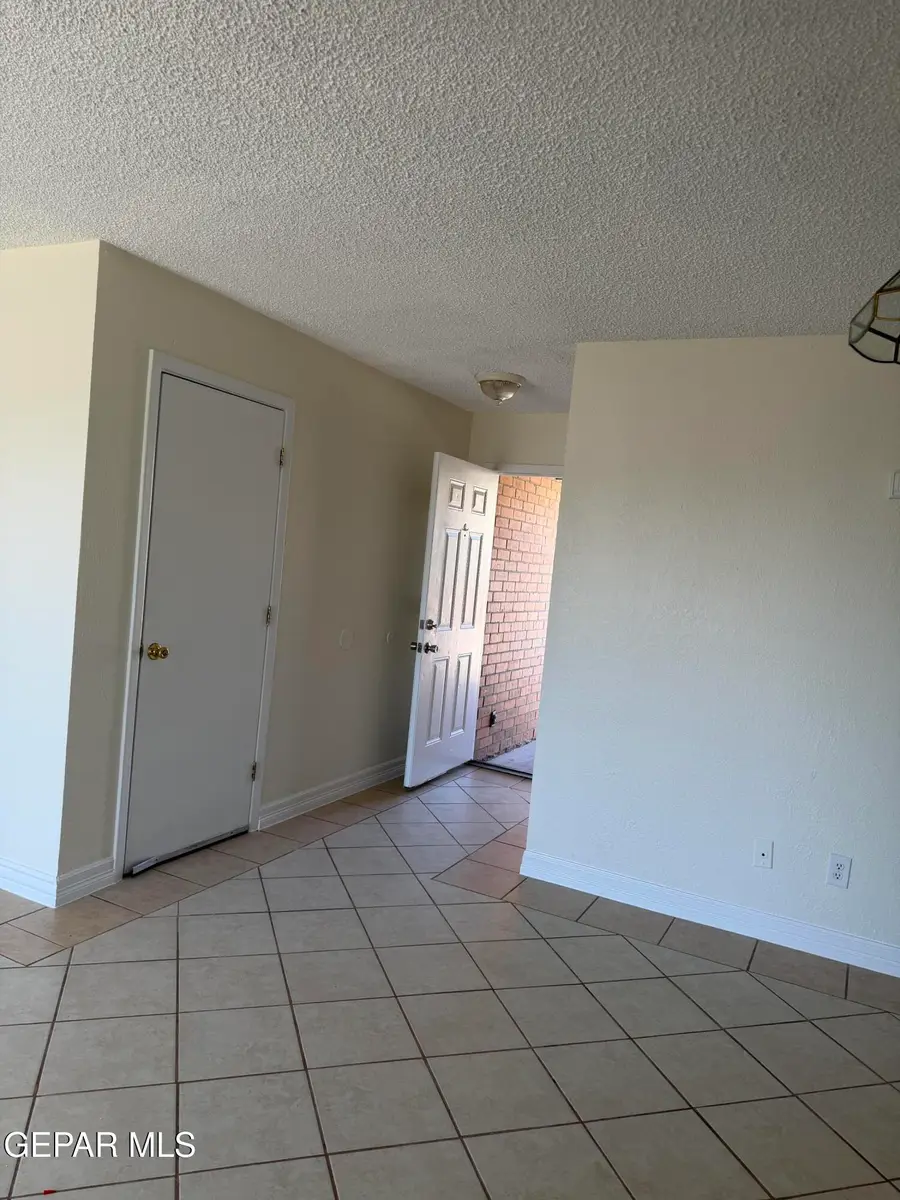 8916 Leo Street #A & B, El Paso, TX 79904 - #3