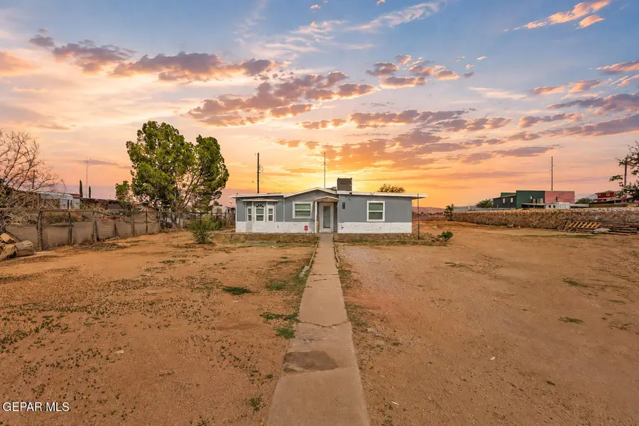 3550 Vanderveer Drive, El Paso, TX 79938 - #3