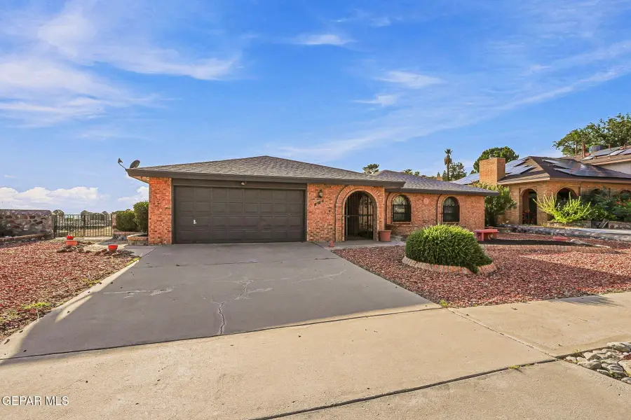 801 Bella Cumbre Drive, El Paso, TX 79912 - #2