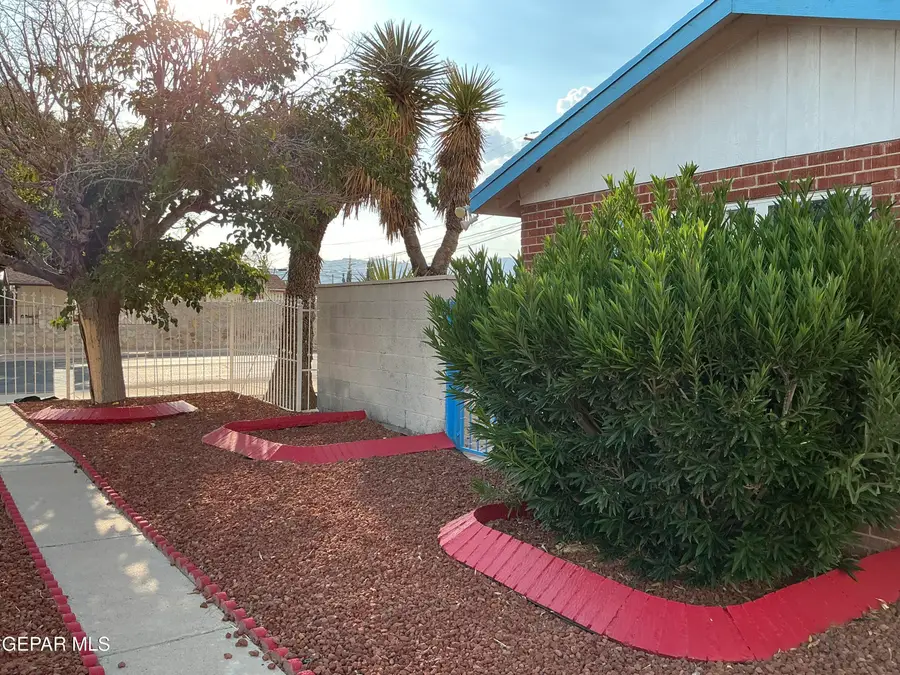 6501 Aztec Road, El Paso, TX 79925 - #3