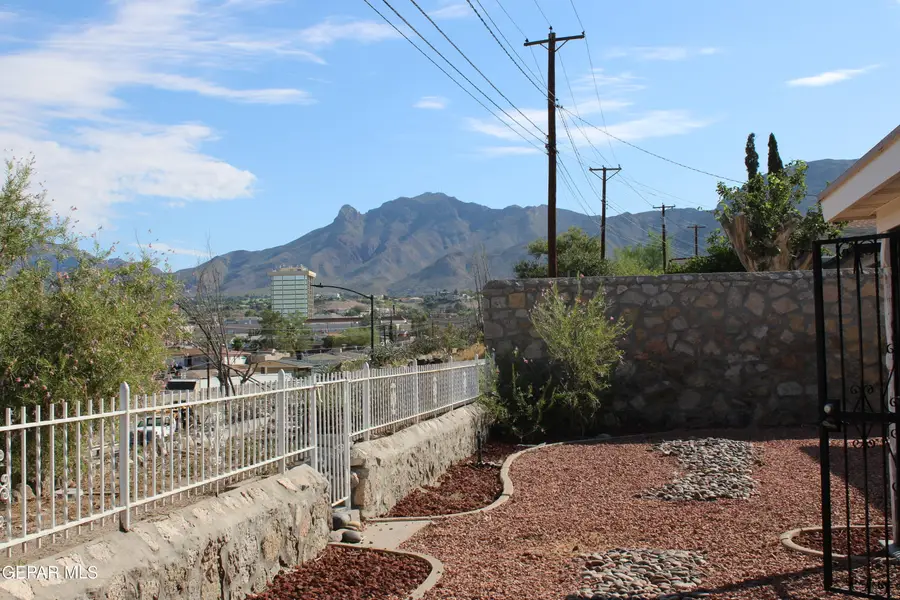 337 Clairemont Road, El Paso, TX 79912 - #3