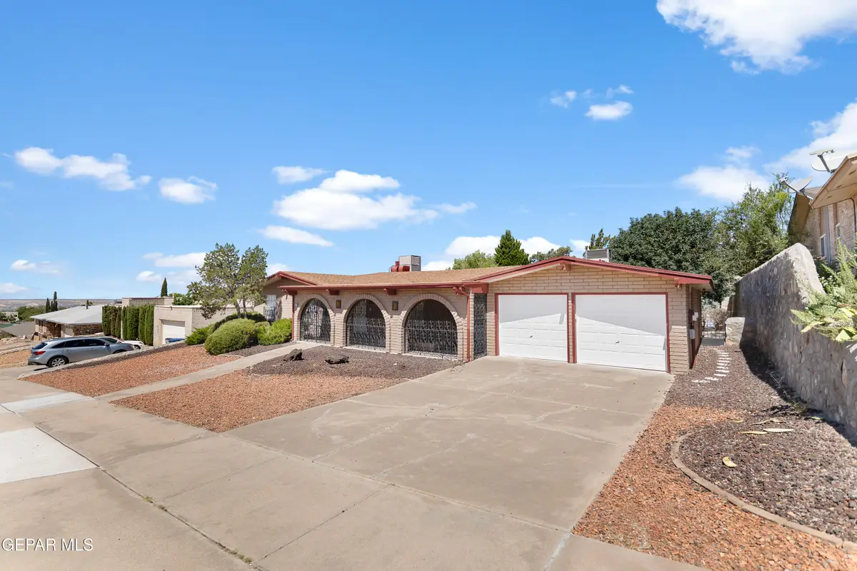 6249 Bandolero Drive, El Paso, TX 79912 - #1