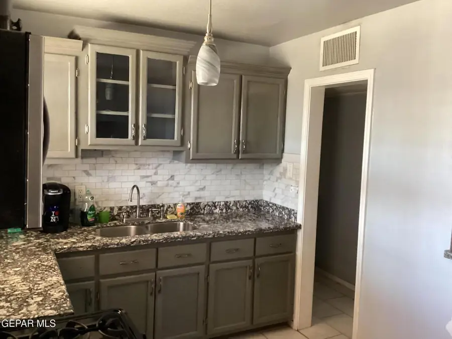 144 S Little Flower Road, El Paso, TX 79915 - #3
