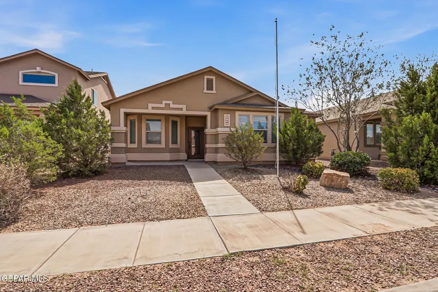 2064 Robert Minnie, El Paso, TX 79938 - #3