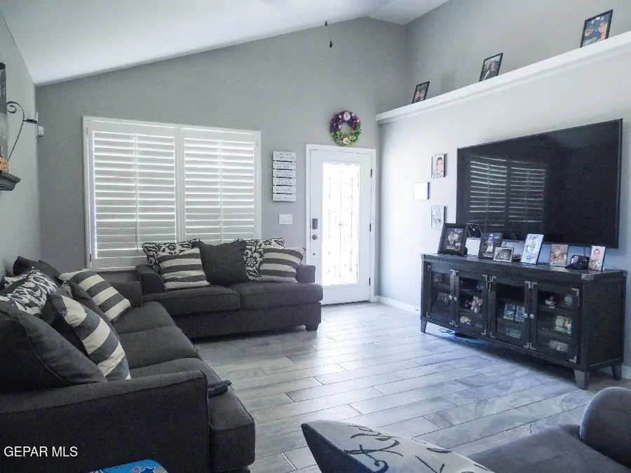 809 Kerconell Road, El Paso, TX 79928 - #3