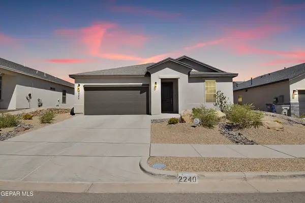 2240 Small Mountain Place, El Paso, TX 79911