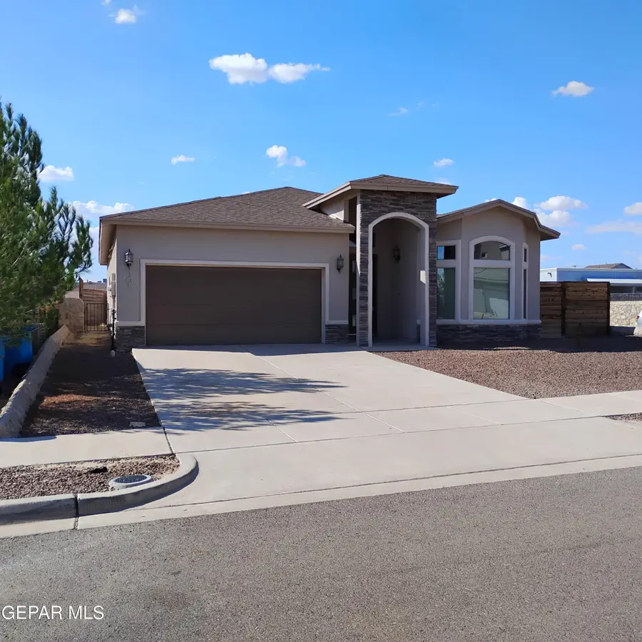 301 S Manzanita Drive, El Paso, TX 79928 - #2
