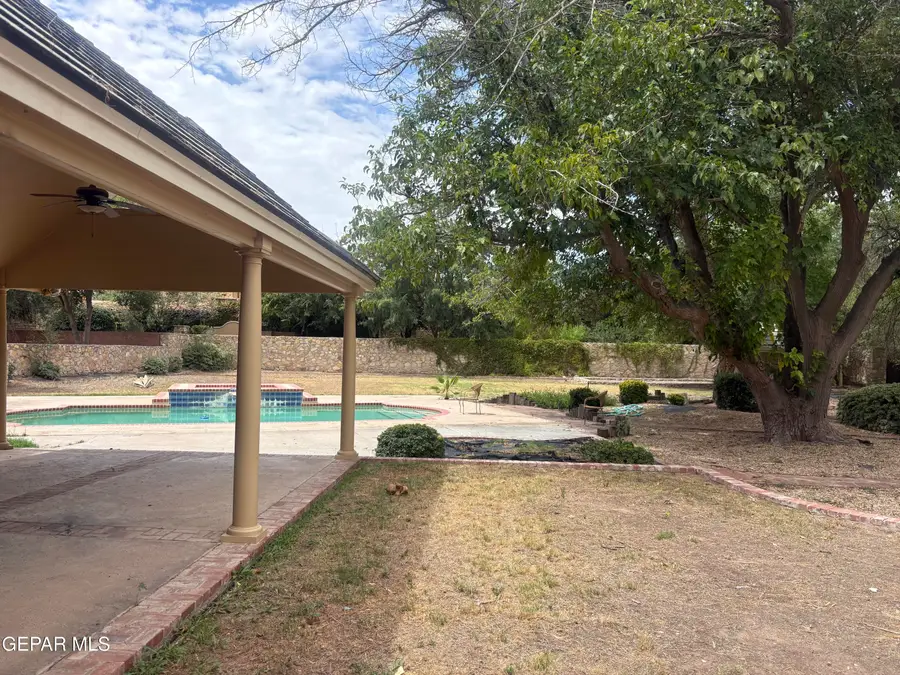 4935 Meadowlark Drive, El Paso, TX 79922 - #3