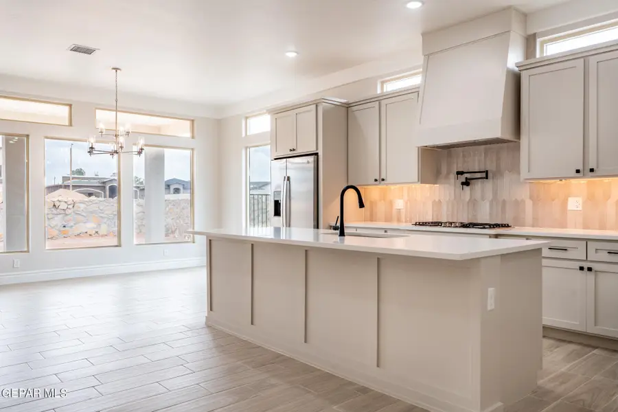 548 Paseo De La Reina Street, El Paso, TX 79928 - #2