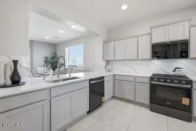 12772 Carefree Avenue, El Paso, TX 79928 - #3
