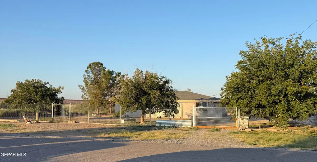 11651 Riverside, El Paso, TX 79927 - #1