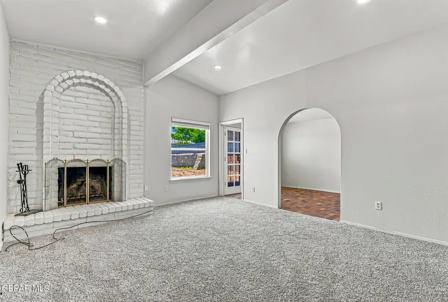 904 La Barca Drive, El Paso, TX 79907 - #3