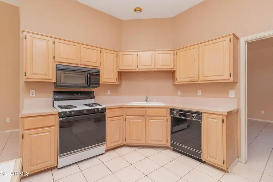 11804 Pueblo Lindo Court, El Paso, TX 79936 - #3