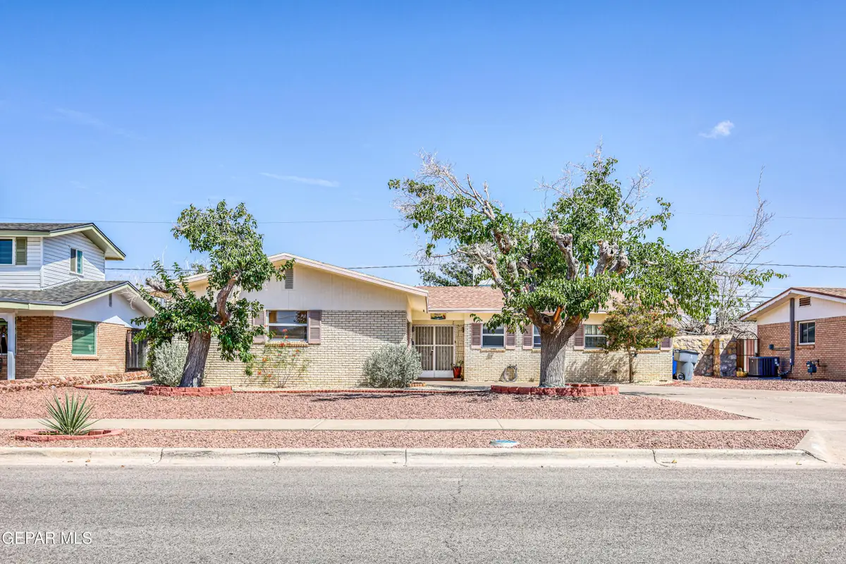 10233 Luella Avenue, El Paso, TX 79925 - #1
