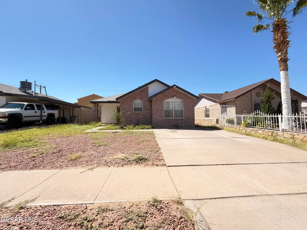 12034 Royal Woods Drive, El Paso, TX 79936 - #1