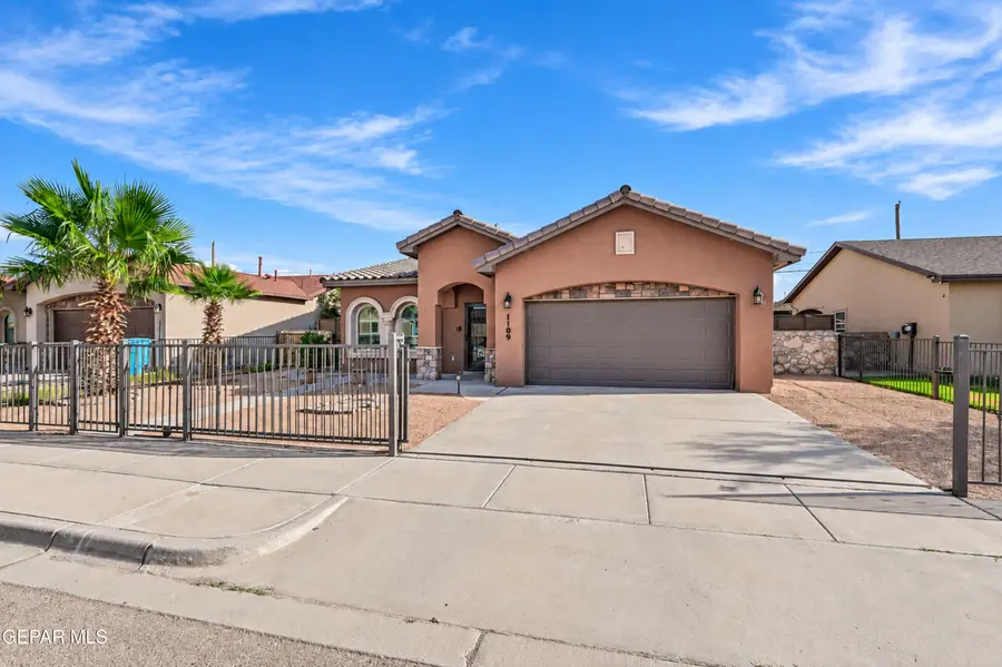1109 Chris Forbes Circle, Socorro, TX 79927 - #2