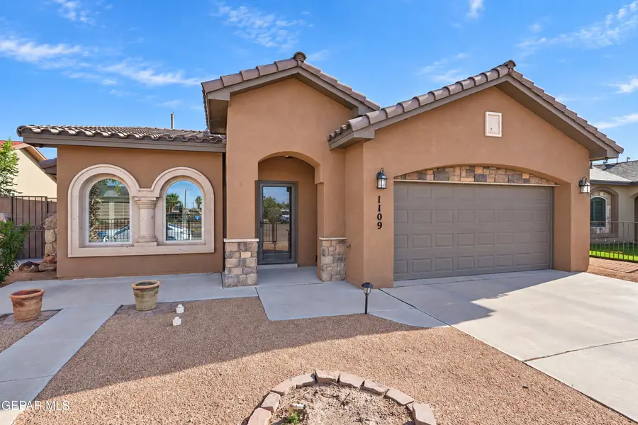 1109 Chris Forbes Circle, Socorro, TX 79927 - #3
