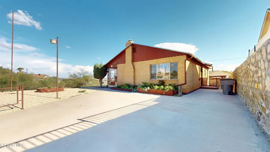 2428 Portland Avenue, El Paso, TX 79930 - #3
