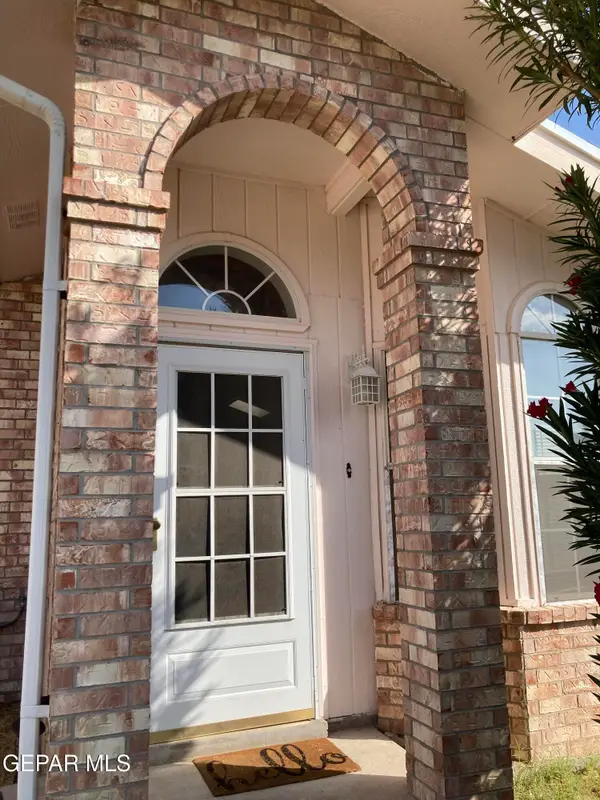 9145 Bur Oak Circle, El Paso, TX 79907